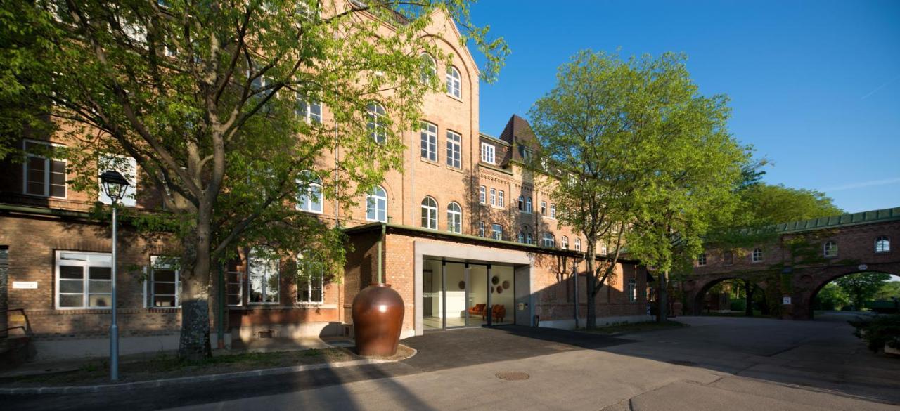 ホテル Gabrium Maria Enzersdorf エクステリア 写真